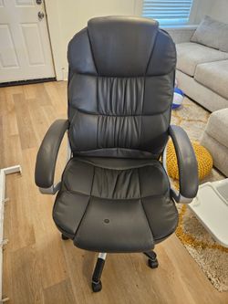 Black Leather Executive Office Chair - Great Condition - moving Sale