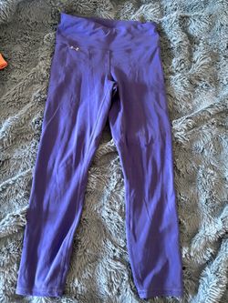 Under Armour Purple Cropped Leggings