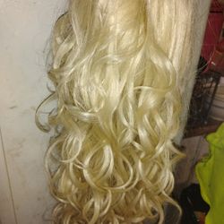 30" Long Blonde Wig. 