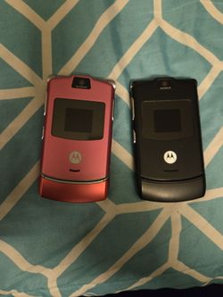 Motorola RAZR Flip Phones – Pink and Black