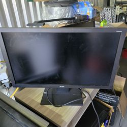 Acer 24" Full HD Monitor (V246HQL)
​