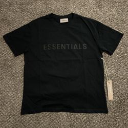 Fear of God Essentials black t-shirt Size S