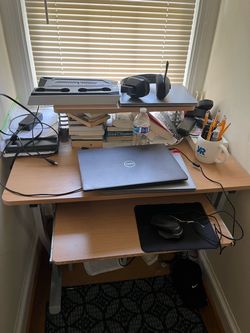 Computer Desk / Computer Table