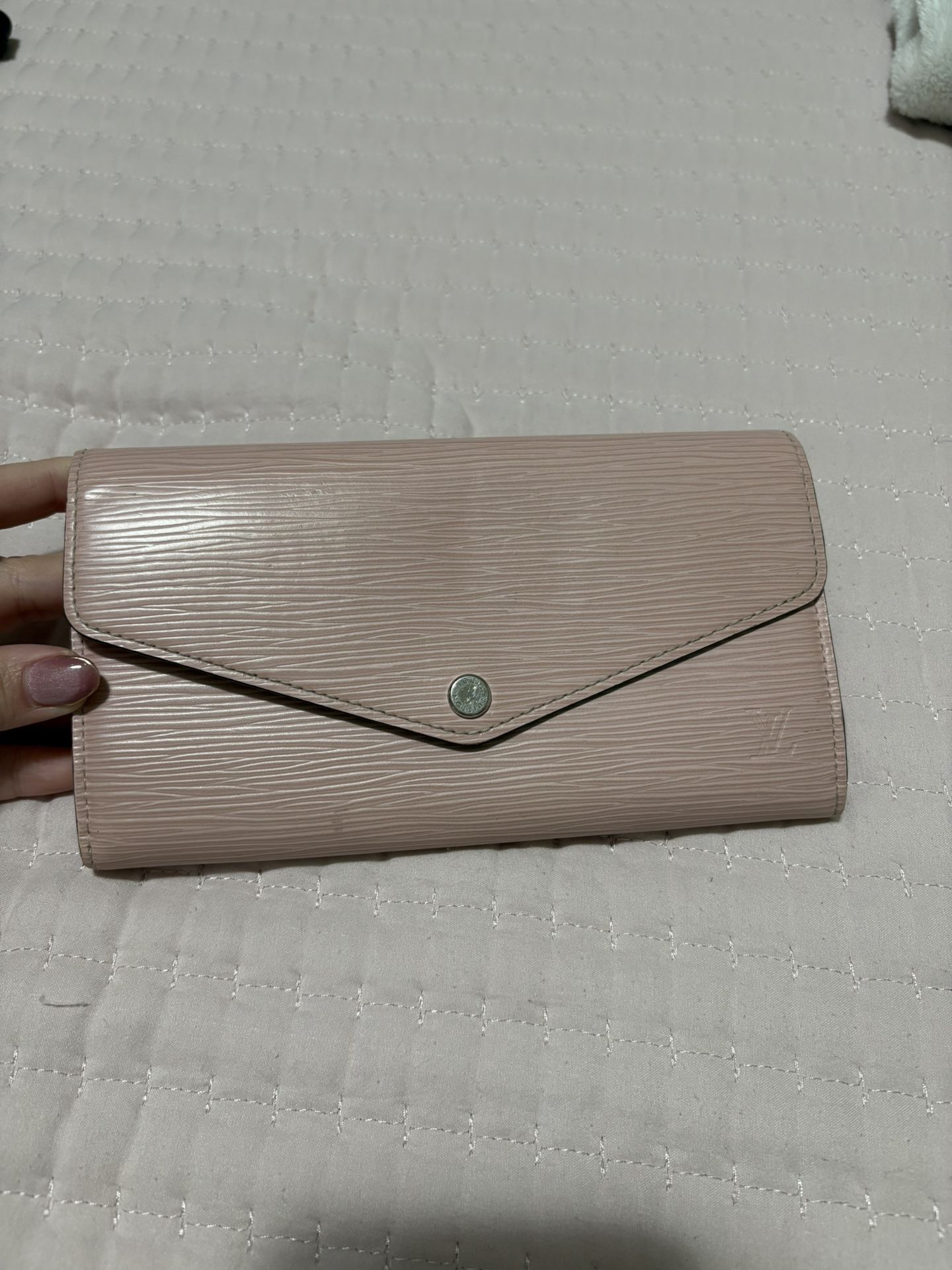 Louis Vuitton Wallet You Guys Offer Me A Price I Need This Gone!