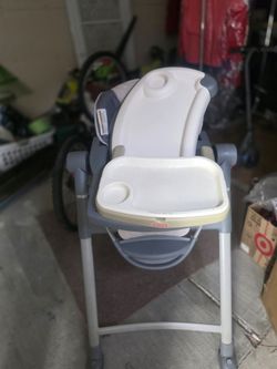 Fisher-Price High Chair with Double Tray – Excellent Condition