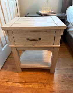 Queen Bedroom Set