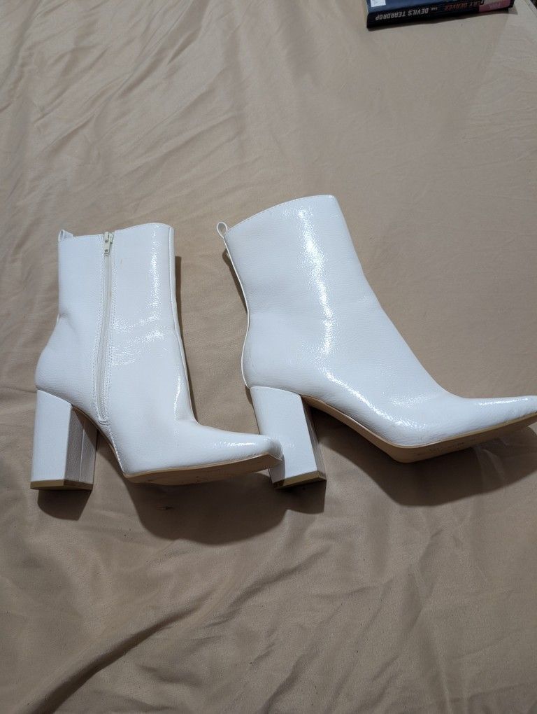 Women's Size 9 Chunky Heel