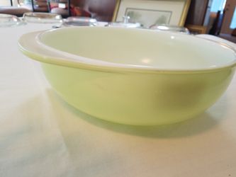 Vintage PYREX Lime Mixing Bowl