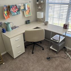 Desk And Chair 