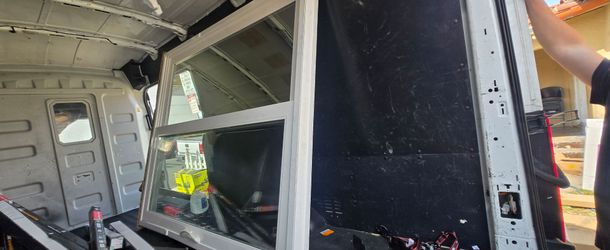Puerta para  parte de atras de la cada