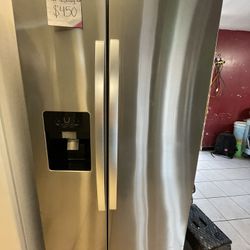 Side By Side Refrigerators 