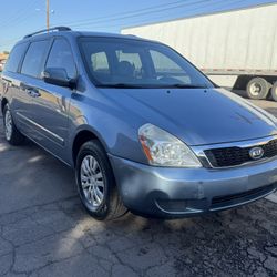 2012 KIA Sedona