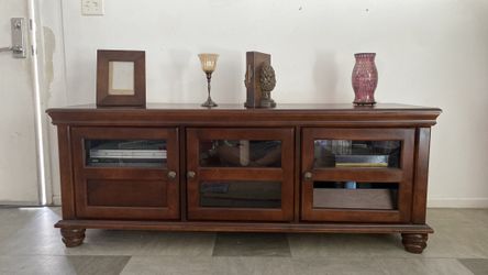TV stand