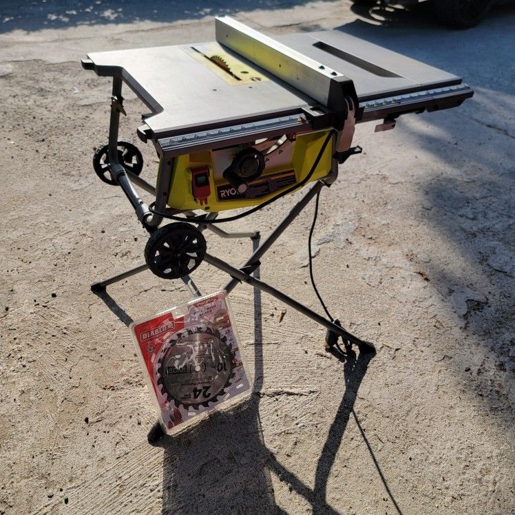 Ryobi RTS23 15 AMP 10in. Expanded Capacity Portable Table Saw With Rolling Stand