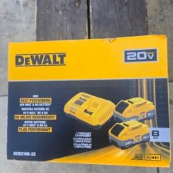Dewalt 20v Batteries 8.0 Ah XR Powerpack And Fast Charger 12 Amp Brand New 