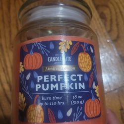 Brand New Candle-lite Limited Edition Perfect Pumpkin Candle