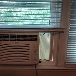 Ac air And Lamp