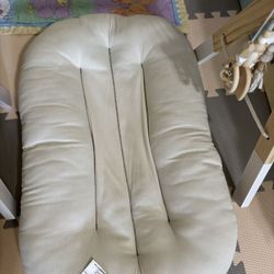 Snuggle Me Lounger 