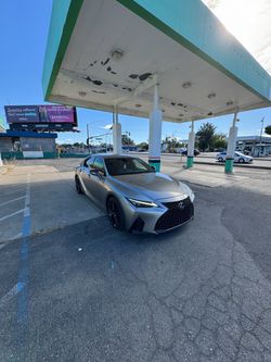 2021 Lexus is300