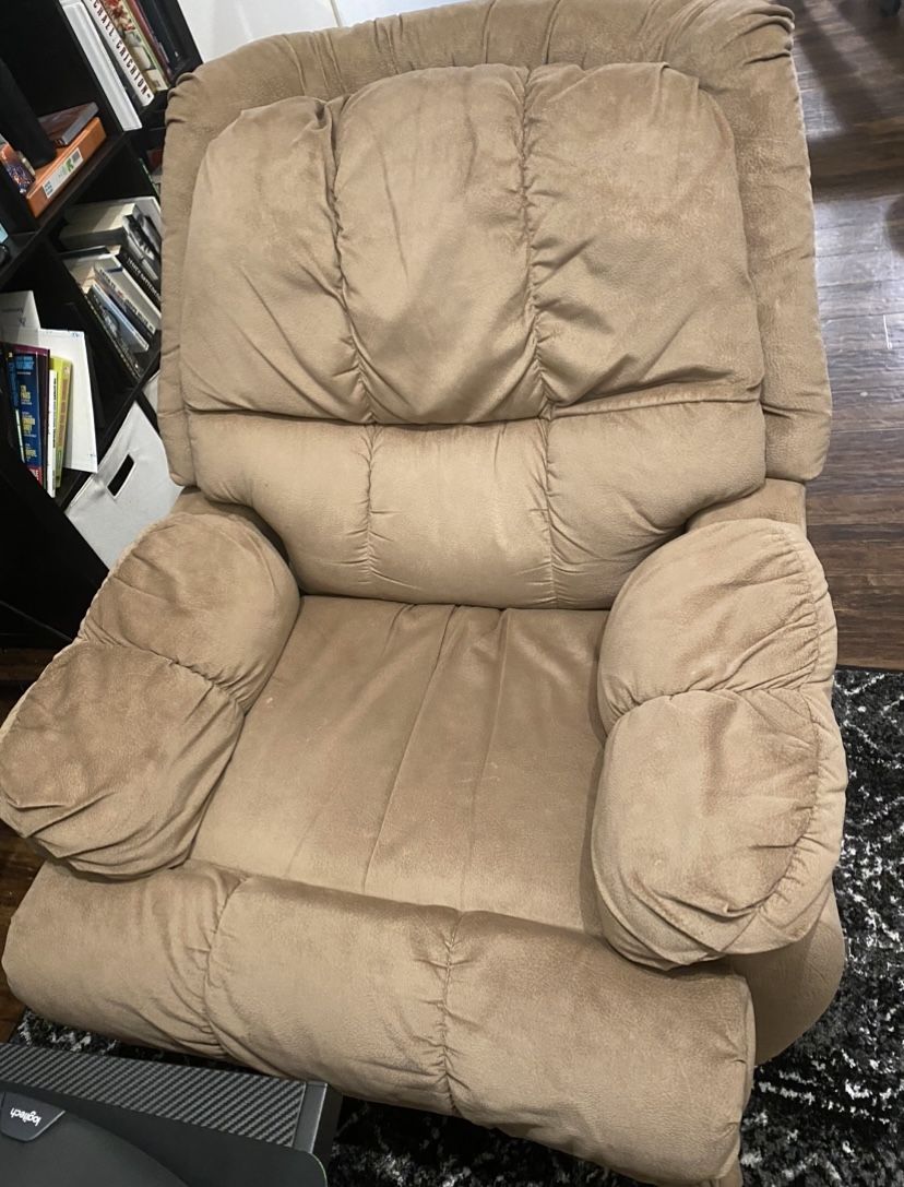 Soft Beige Manuel Recliner 