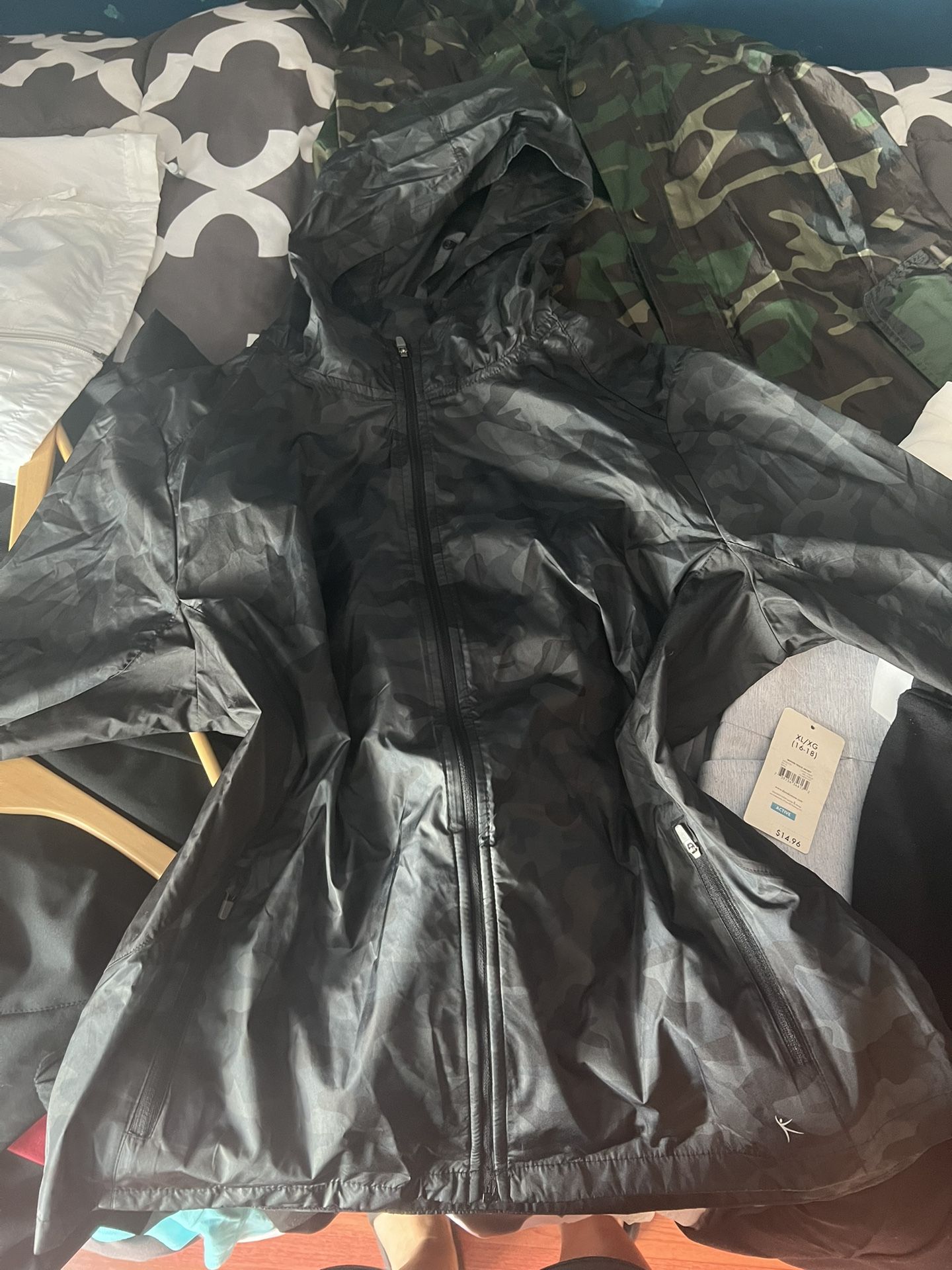 BULK shirts/jackets/activewear