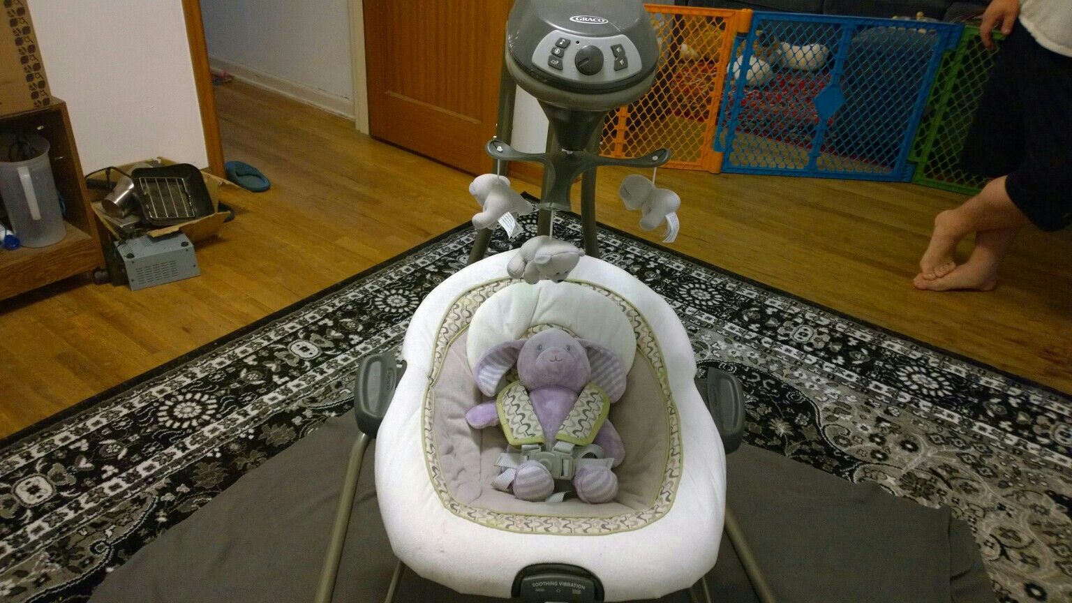 Baby swing and bouncer combo