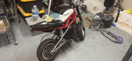 Razor rsf650 motorcycle