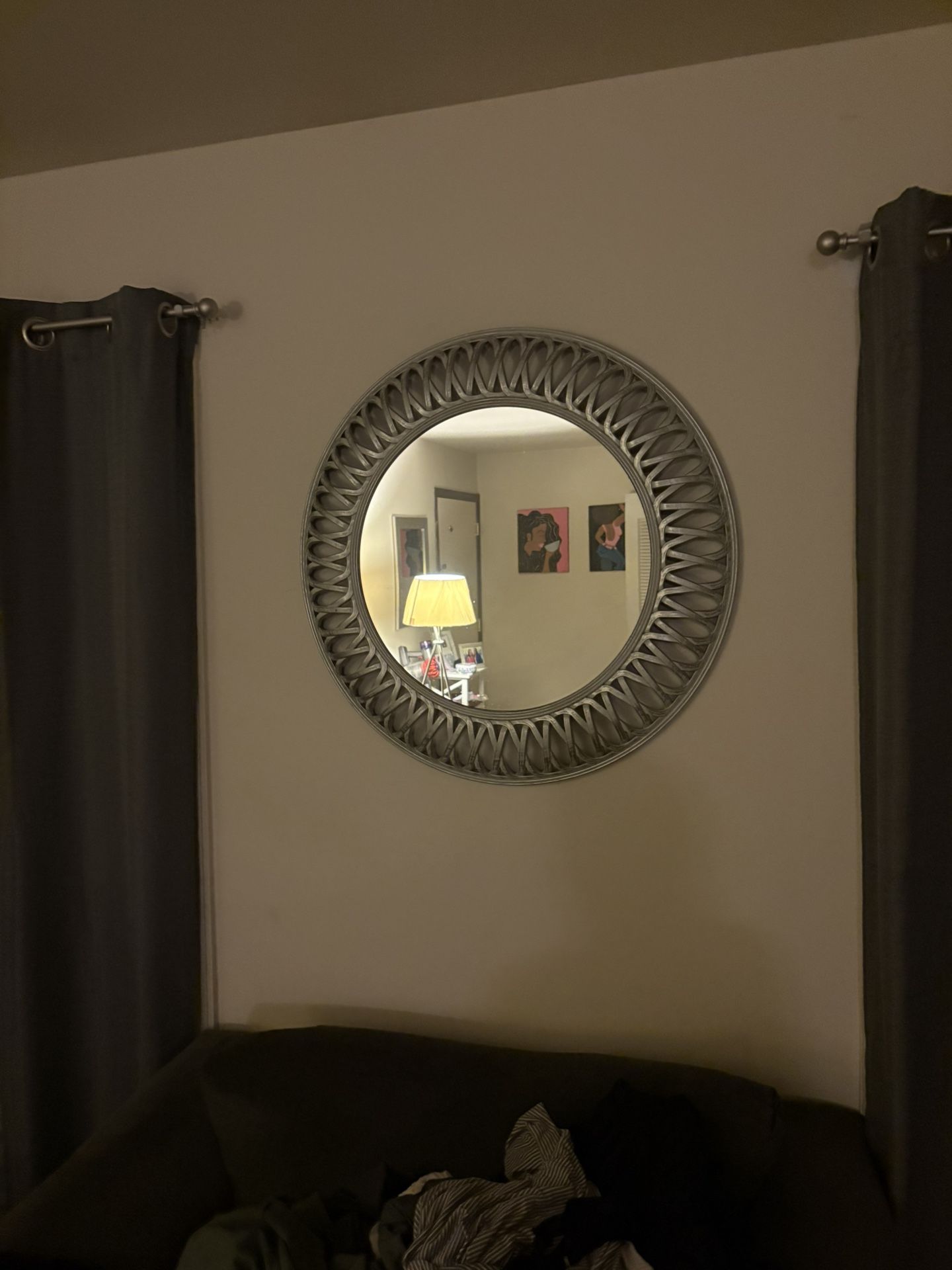 Circle Mirror
