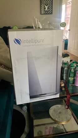 Brand new air purifier