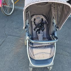 Chicco Bravo Stroller – Needs Cleaning