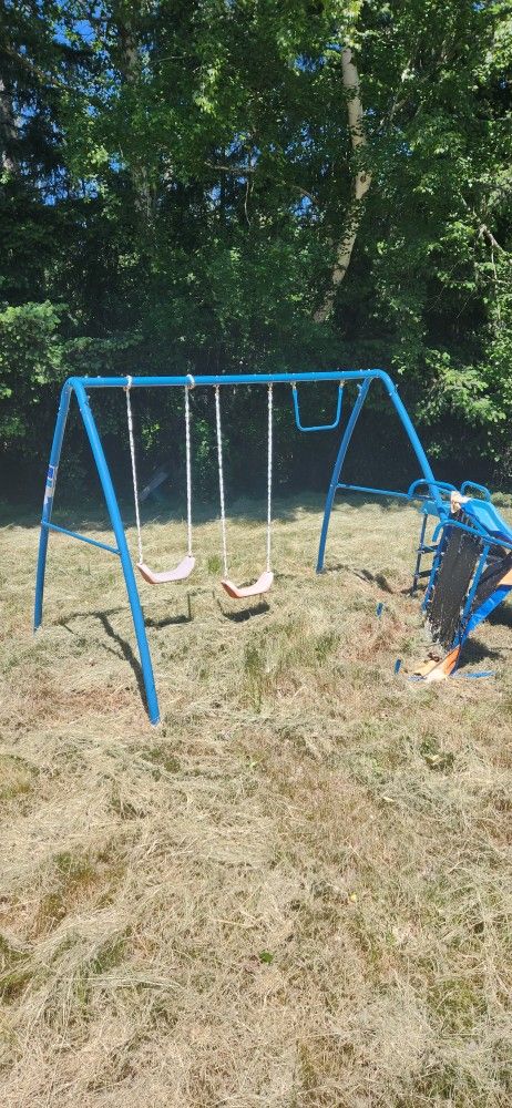 Kids Swing Set