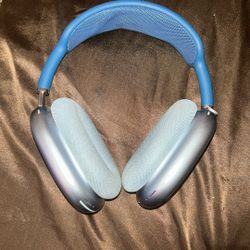 Apple AirPods Max Sky Blue