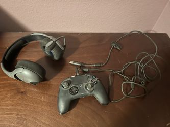Nacon Revolution Pro Controller eSports Designed Gamepad PS4 & LVL 50 Headset