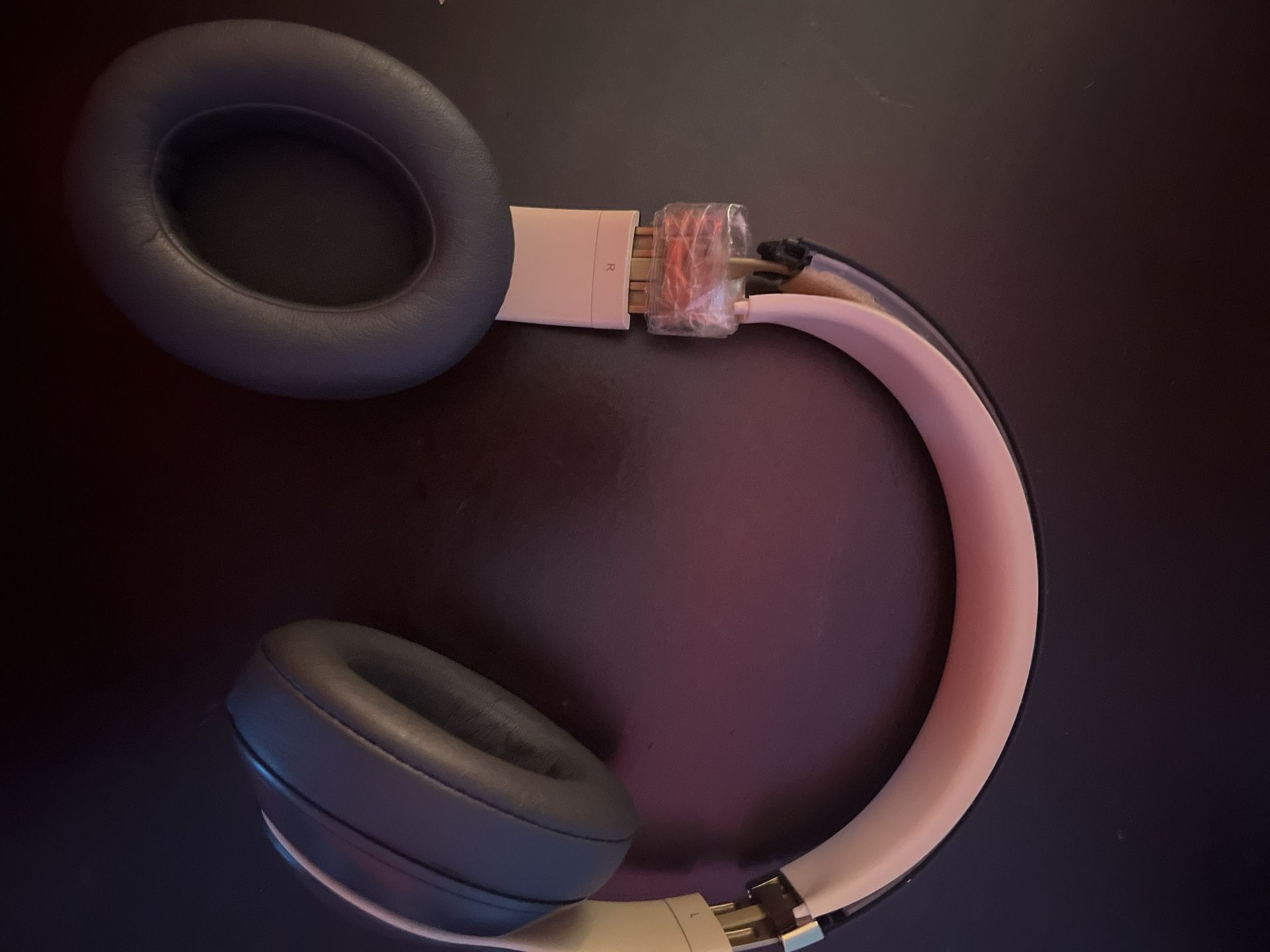 Beats Studio ( Still Work)