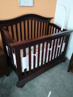 Crib - Munire brand