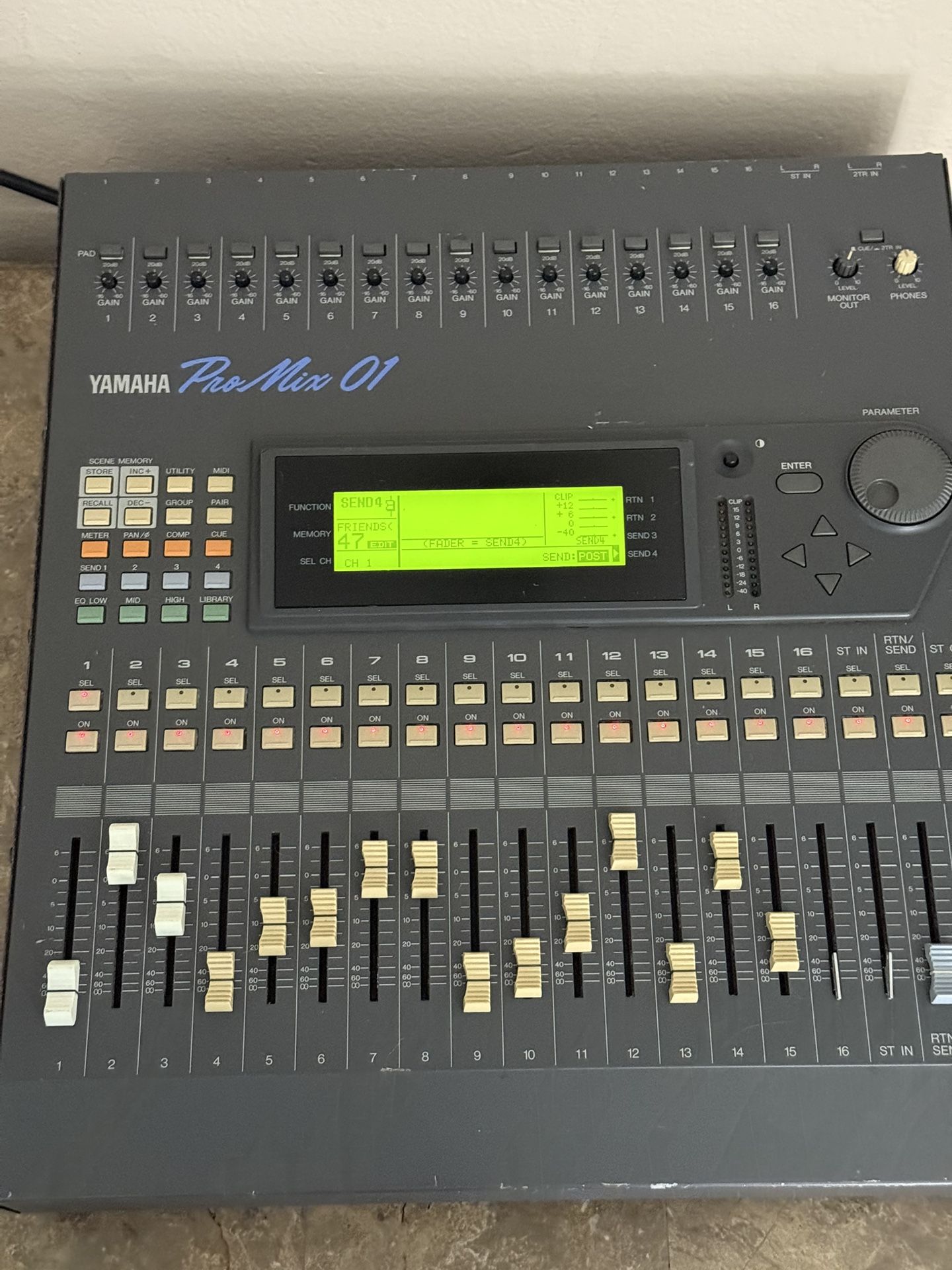 Yamaha ProMix01 16 Channel Digital Mixer Console