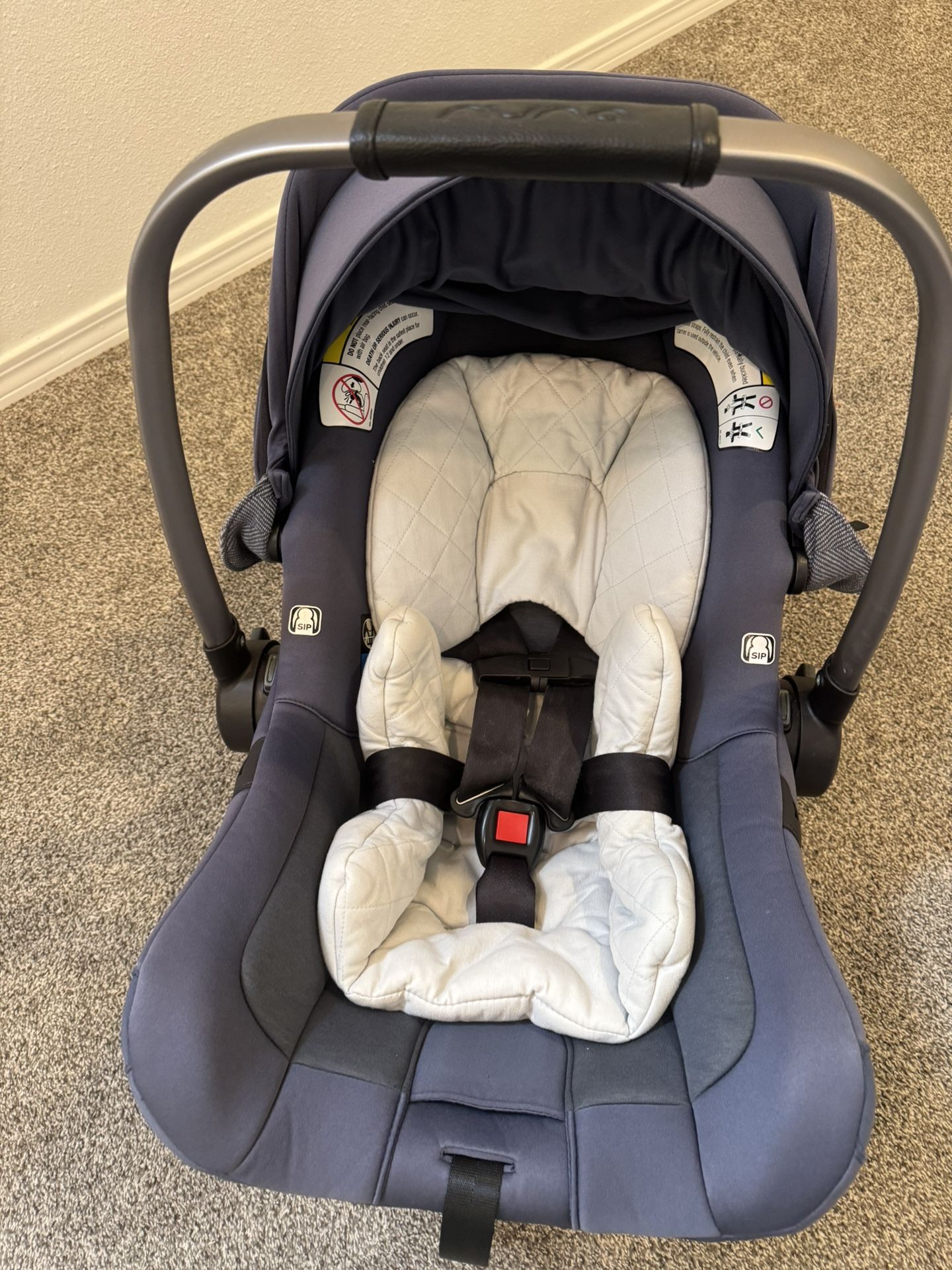 Nuna Stroller And Car seat (Thule Pipa Lite LX)