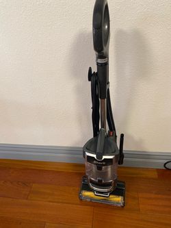 Shark Lift-Away with Powerfins, Self-Cleaning Brushroll Bagless Vacuum Cleaner