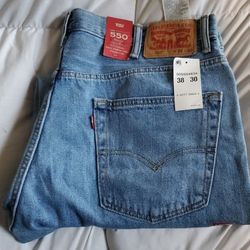 New And Never Weared Levi's Jeans 