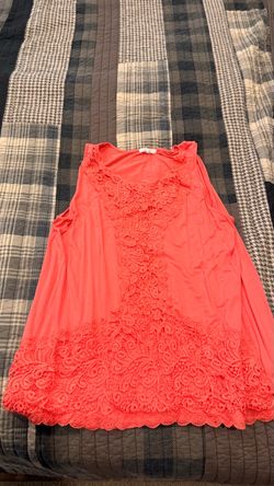 Women’s plus size tops XL and 1X
