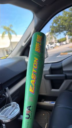 Easton Hypefire