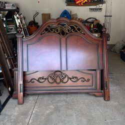Queen Bed Frame With Head Board 