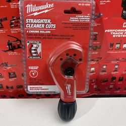 Milwaukee Tubing Cutter 