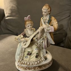 Vintage Victorian Porcelain Figurine 