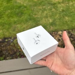 Apple AirPods Pro 2nd Generation MagSafe Wireless Charging Case