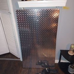 Aluminum/Chrome Diamond Plate