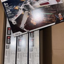 4  Boxes sets LEGO Star Wars Luke Skywalker's X-Wing Fighter 75301 Building Toy Set 