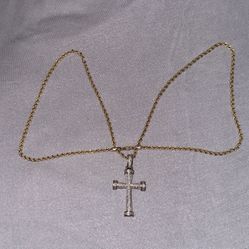 24 Inch 10k Gold Rope Chain With Diamond Studded Cross Pendant