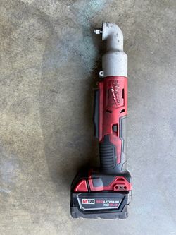 Milwaukee M18 Right Angle Impact Wrench with Battery