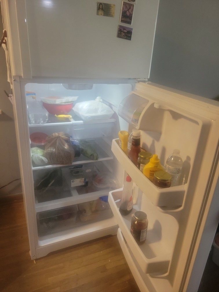 Refrigerator
